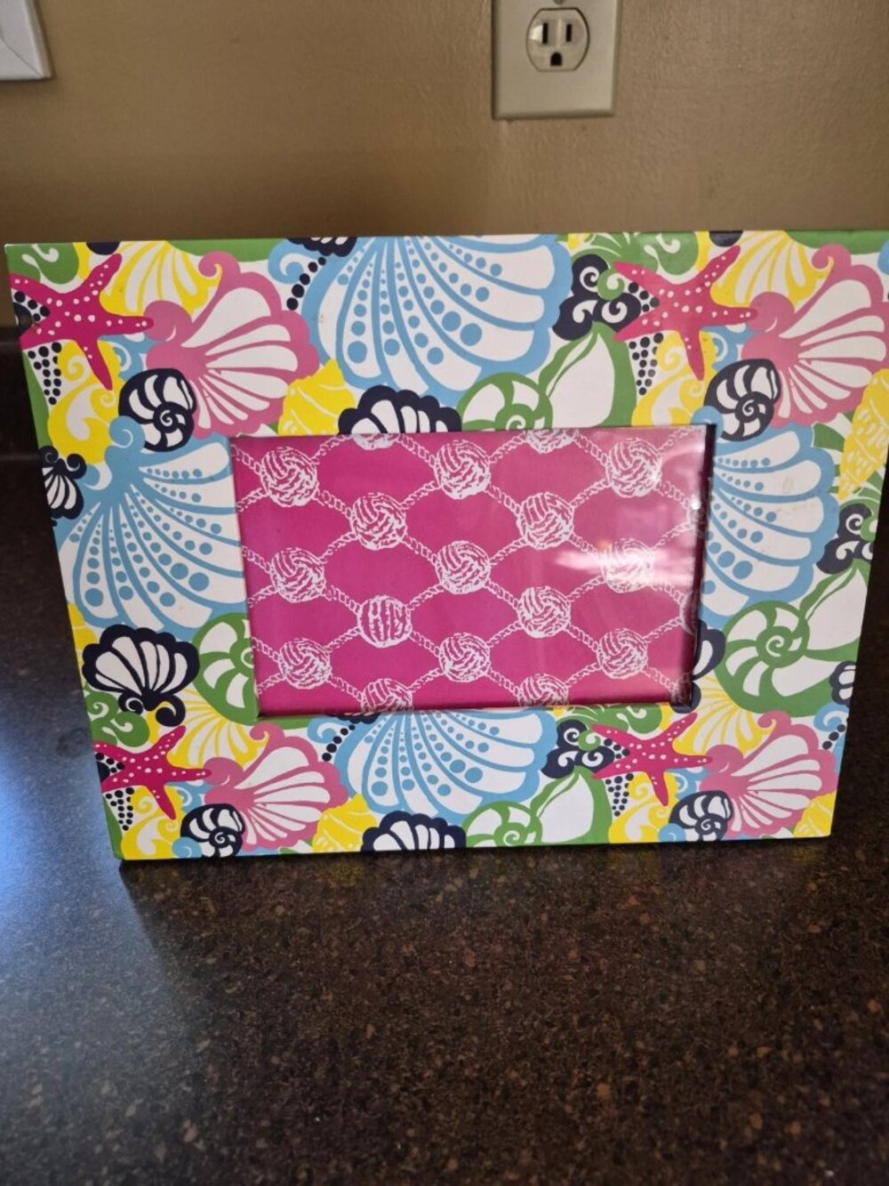 Lilly Pulitzer Picture Frame 4 x 6 Photo Seashell Beach Nautical Preppy